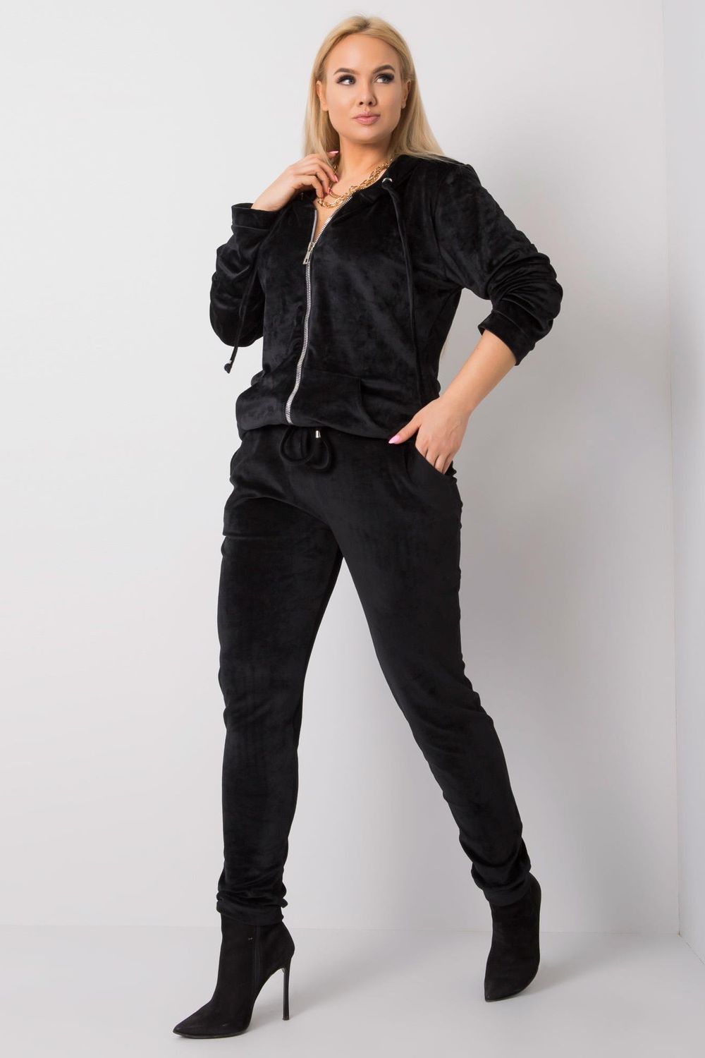 Conjunto de talla grande modelo 171045 Relevance