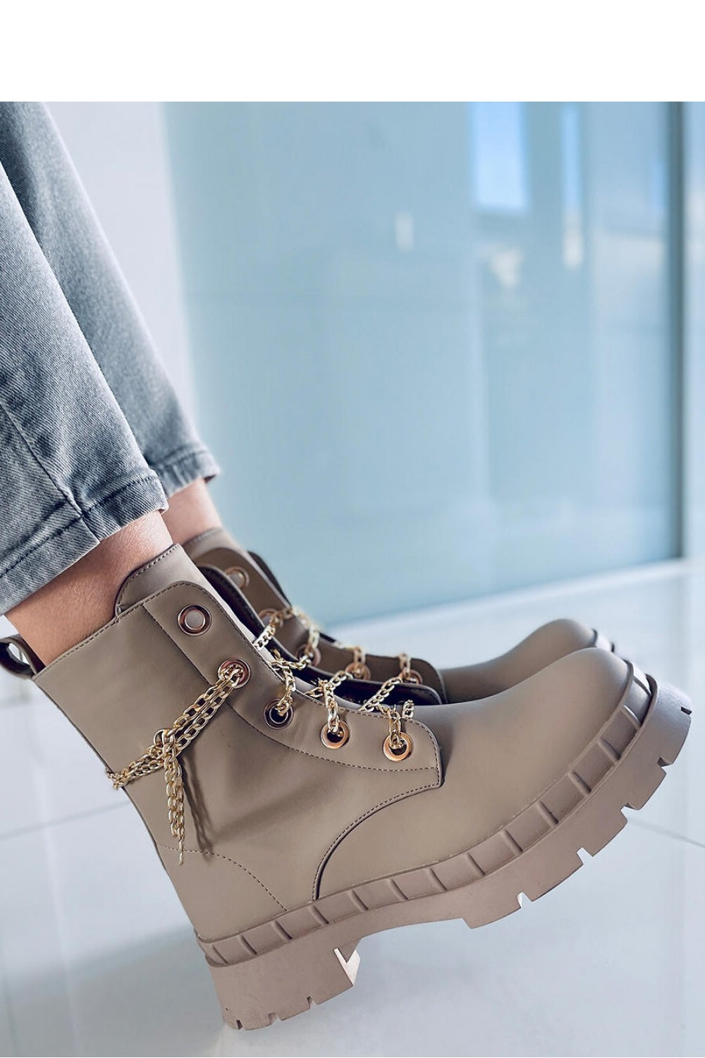 Botas modelo 171080 Inello