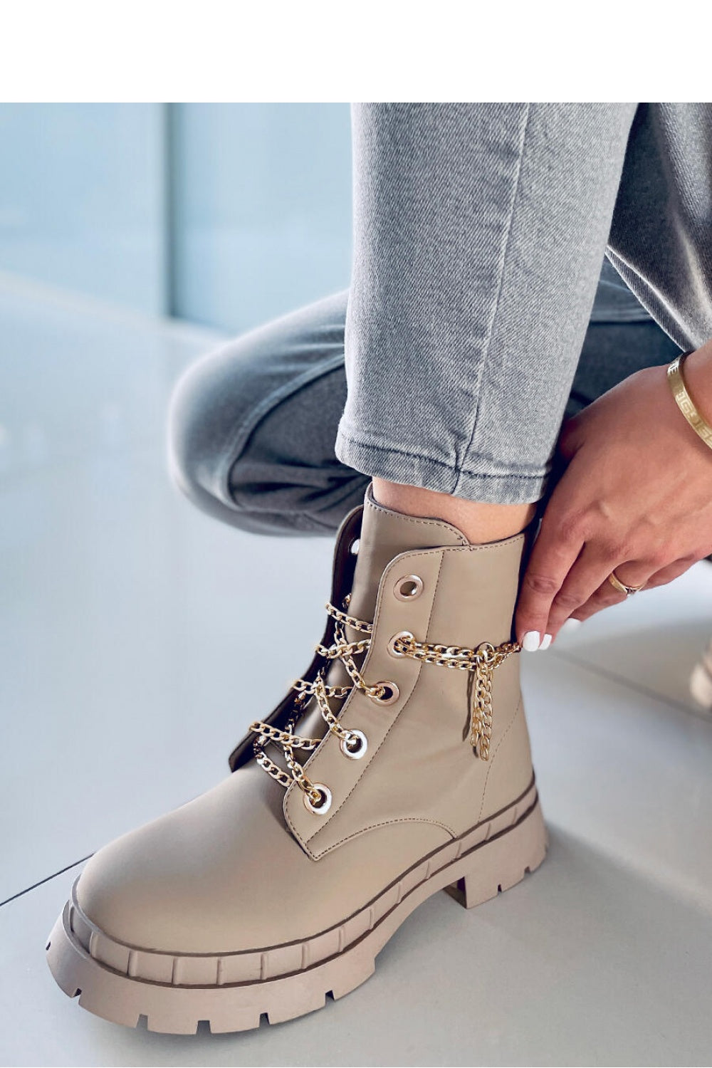 Botas modelo 171080 Inello