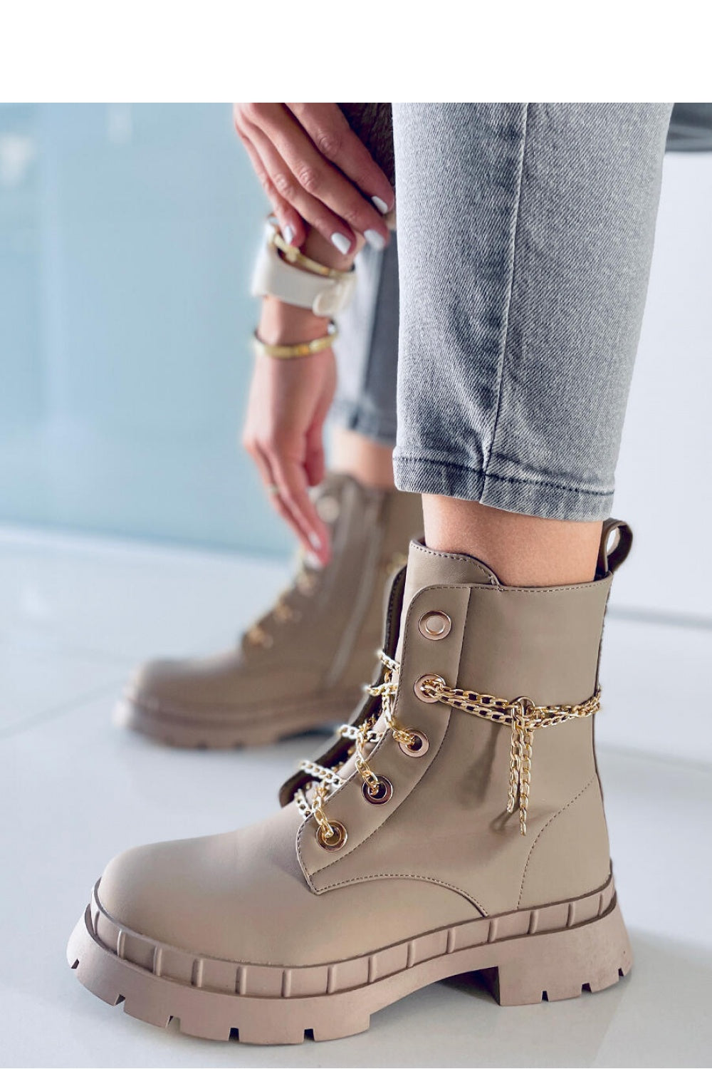 Botas modelo 171080 Inello