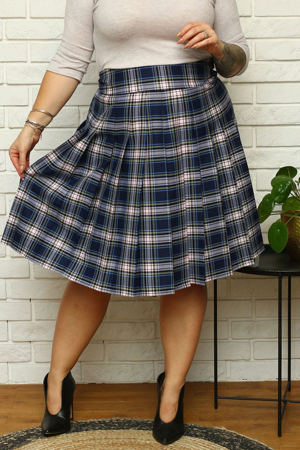 Falda talla grande modelo 171498 Karko