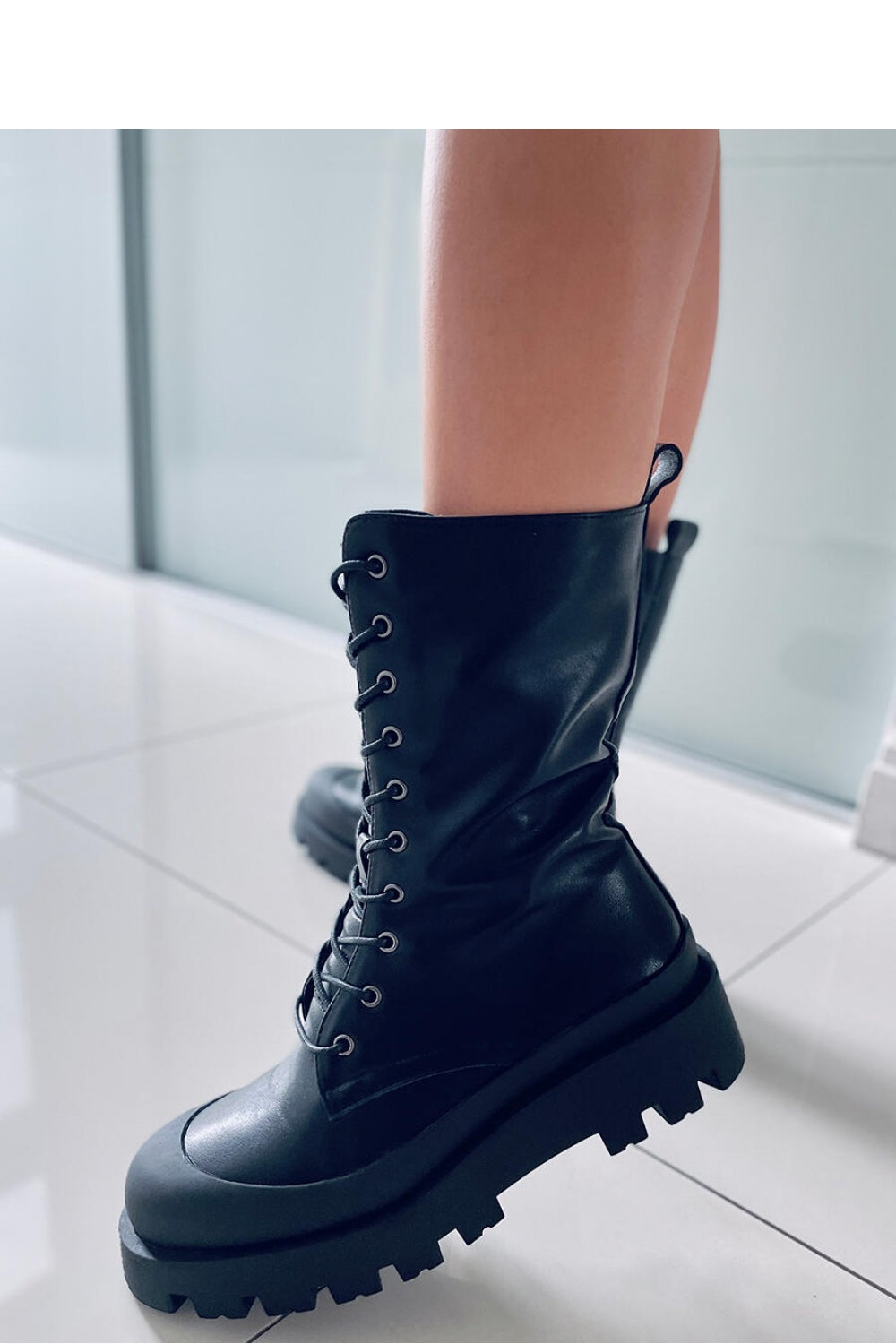 Botas modelo 171629 Inello