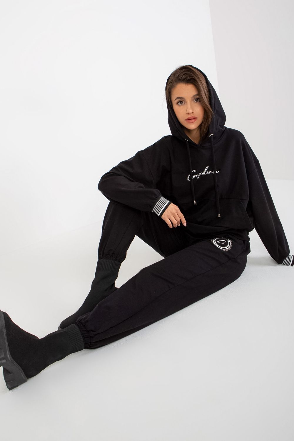 Conjunto modelo 172718 Relevance