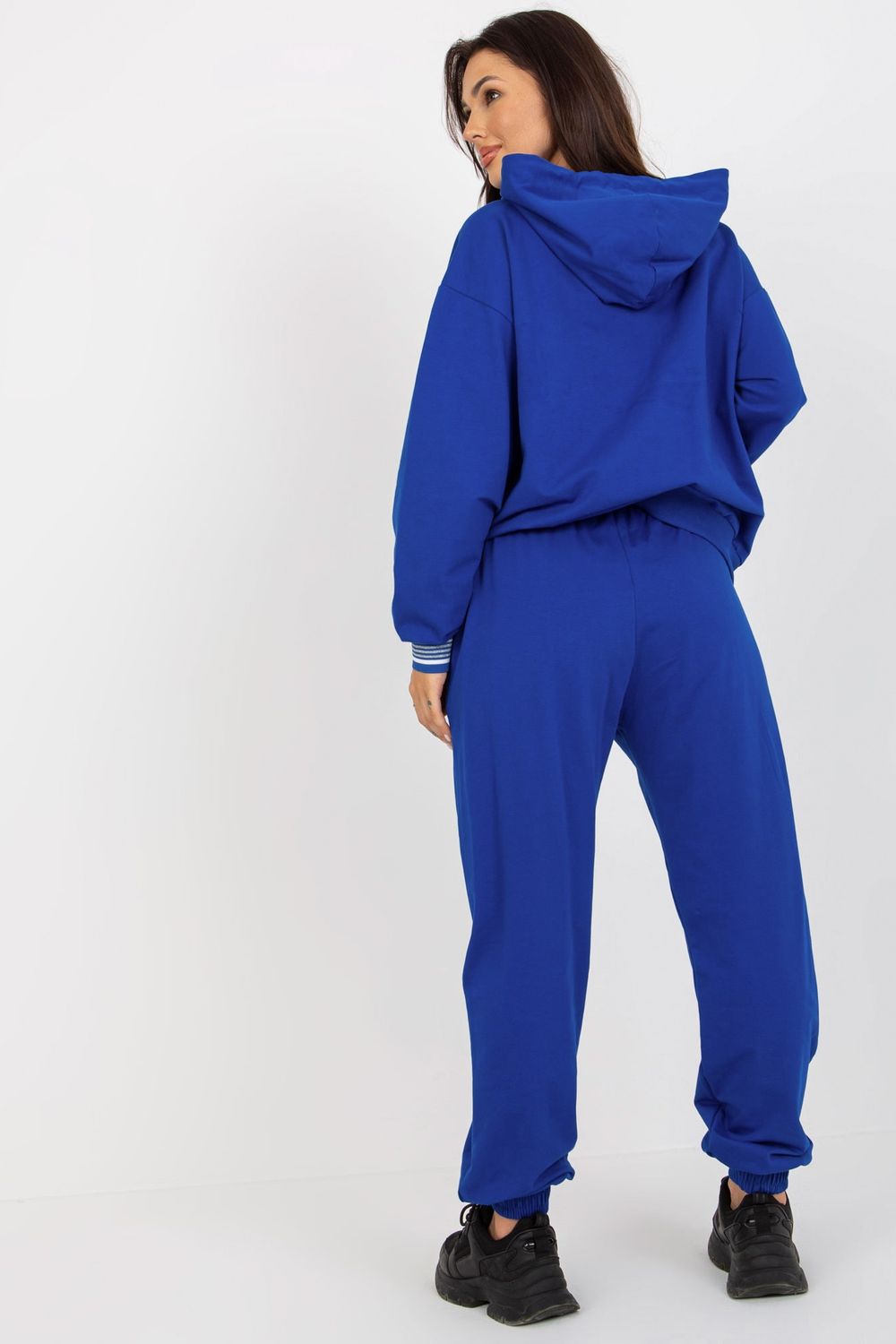 Conjunto modelo 172719 Relevance