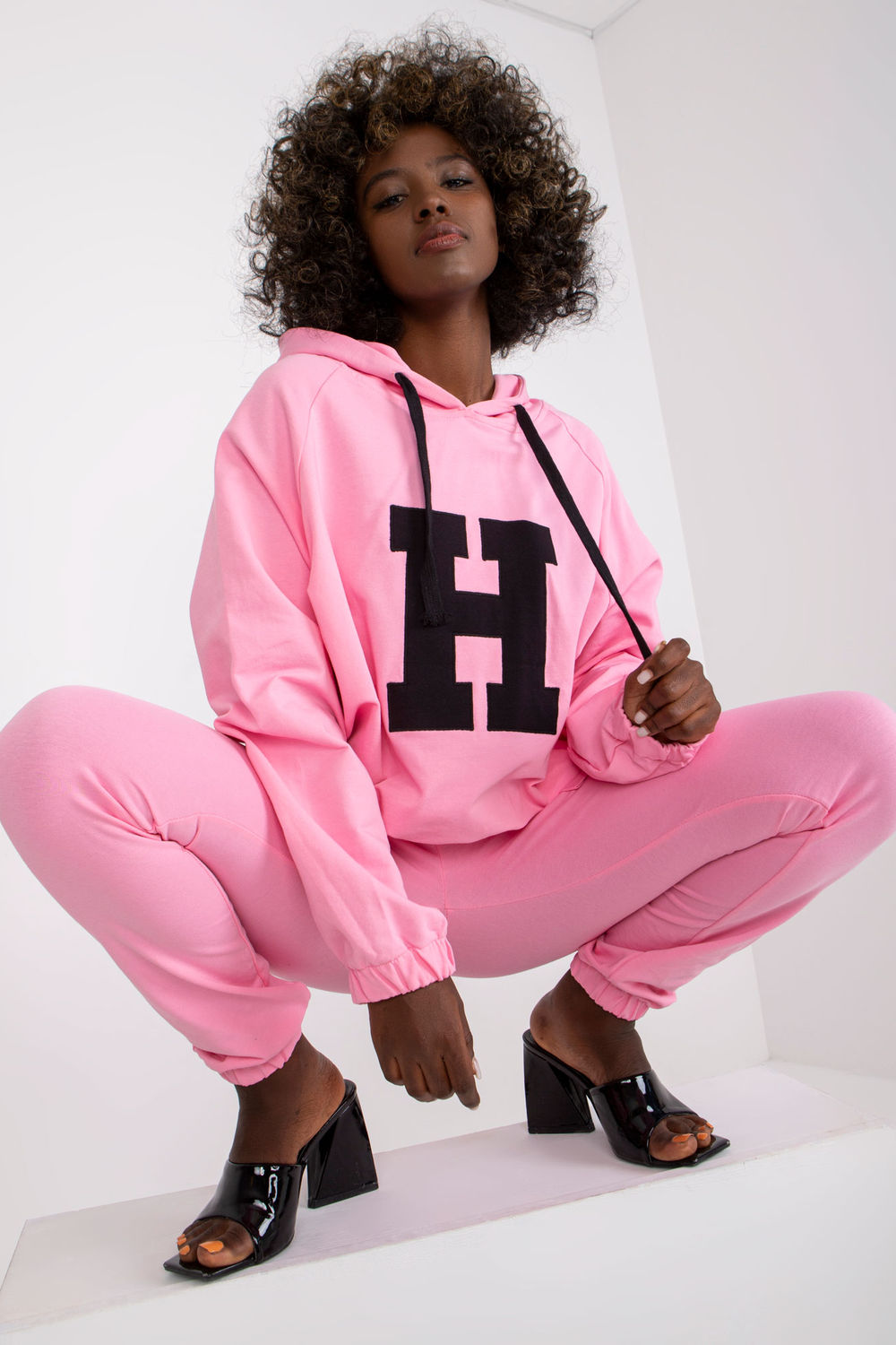 Conjunto modelo 172731 Relevance