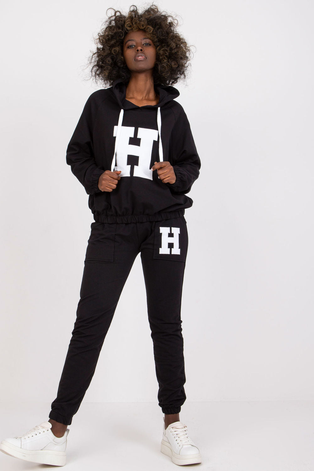 Conjunto modelo 172733 Relevance