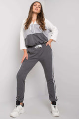 Conjunto modelo 172739 Relevance