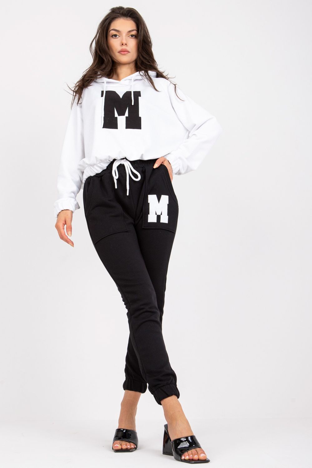 Conjunto modelo 172741 Relevance