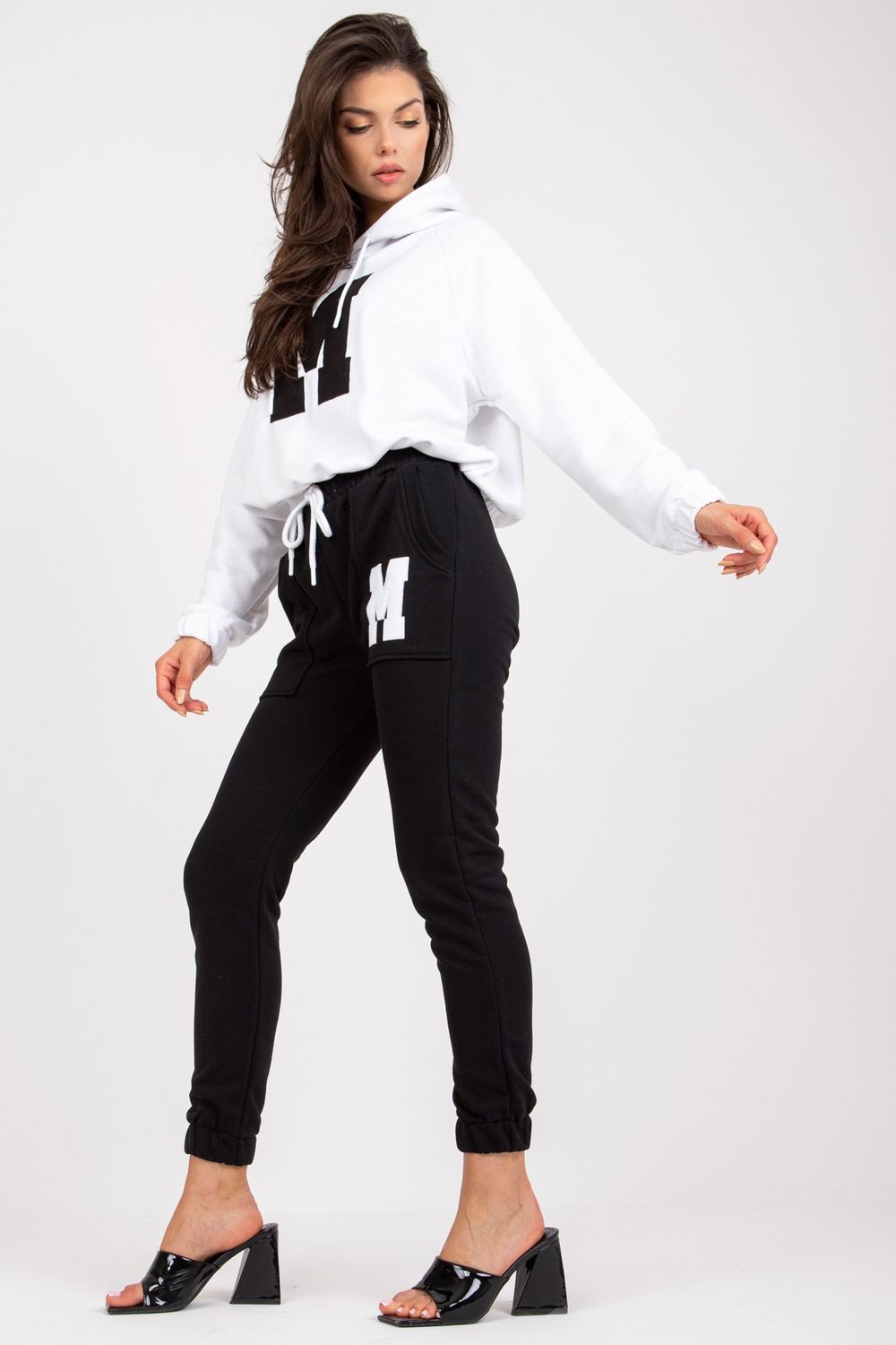 Conjunto modelo 172741 Relevance