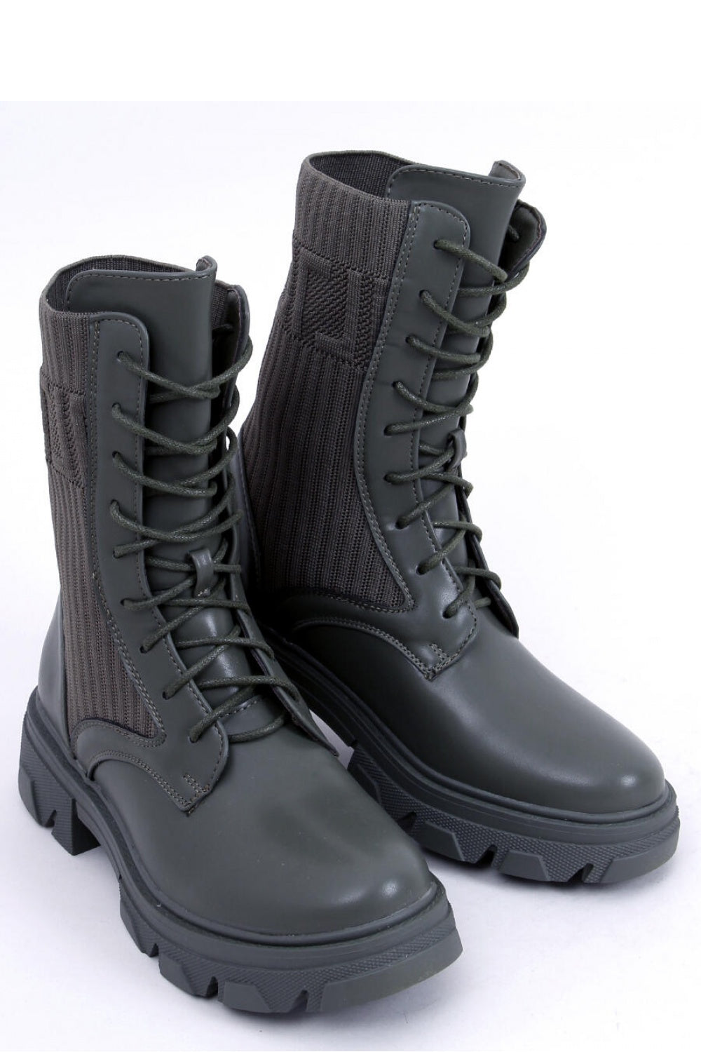 Botín modelo 172884 Inello
