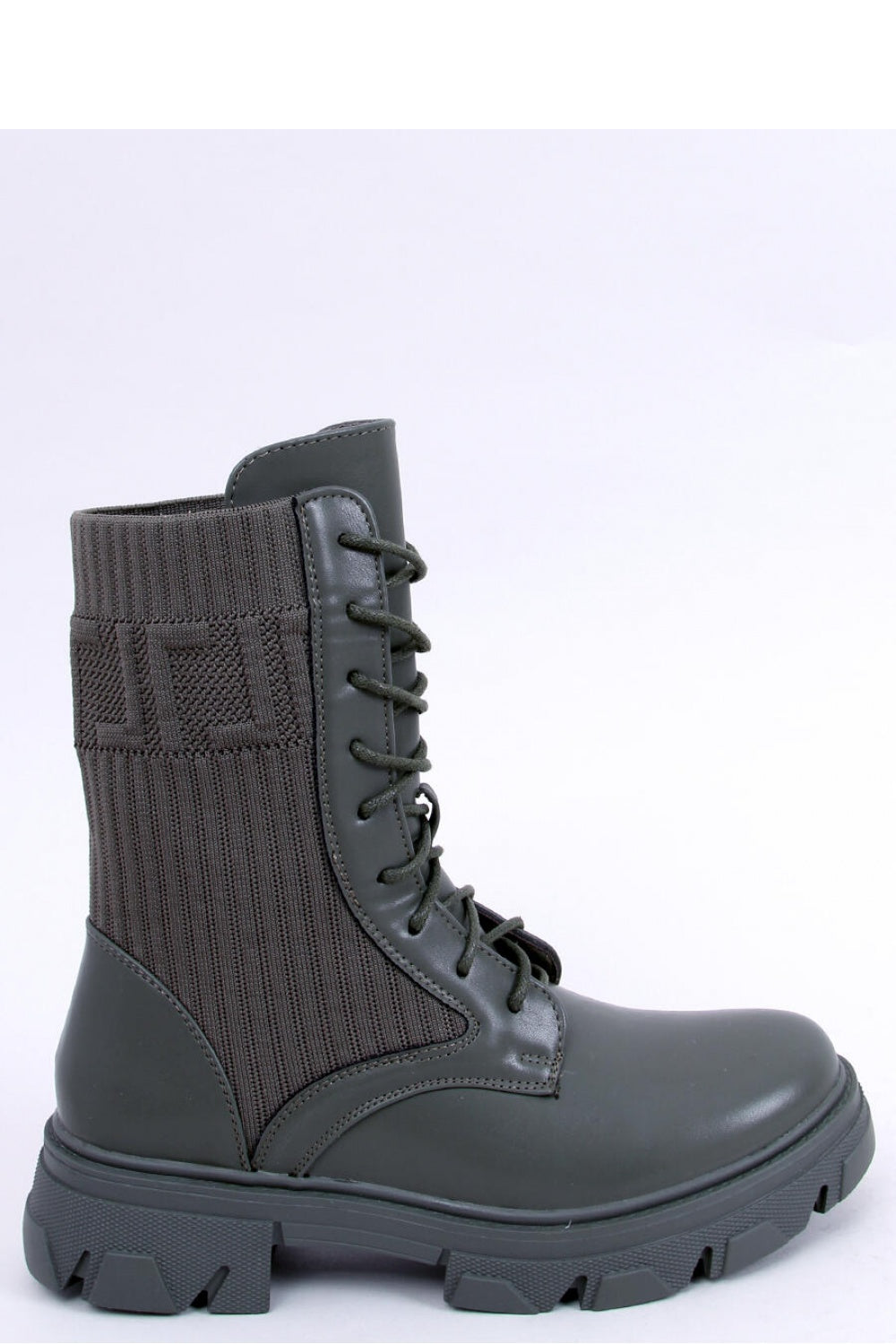 Botín modelo 172884 Inello