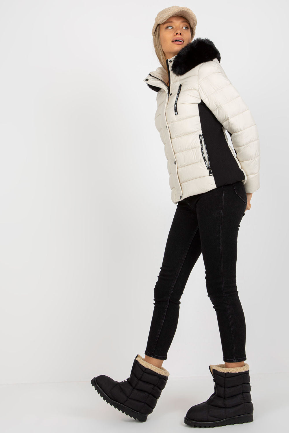Chaqueta modelo 173201 NM
