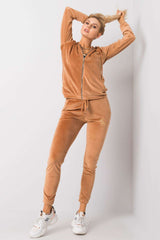 Conjunto modelo 173390 Relevance
