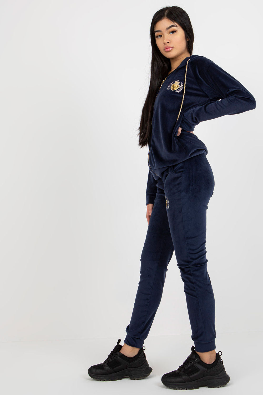 Conjunto modelo 175178 Relevance