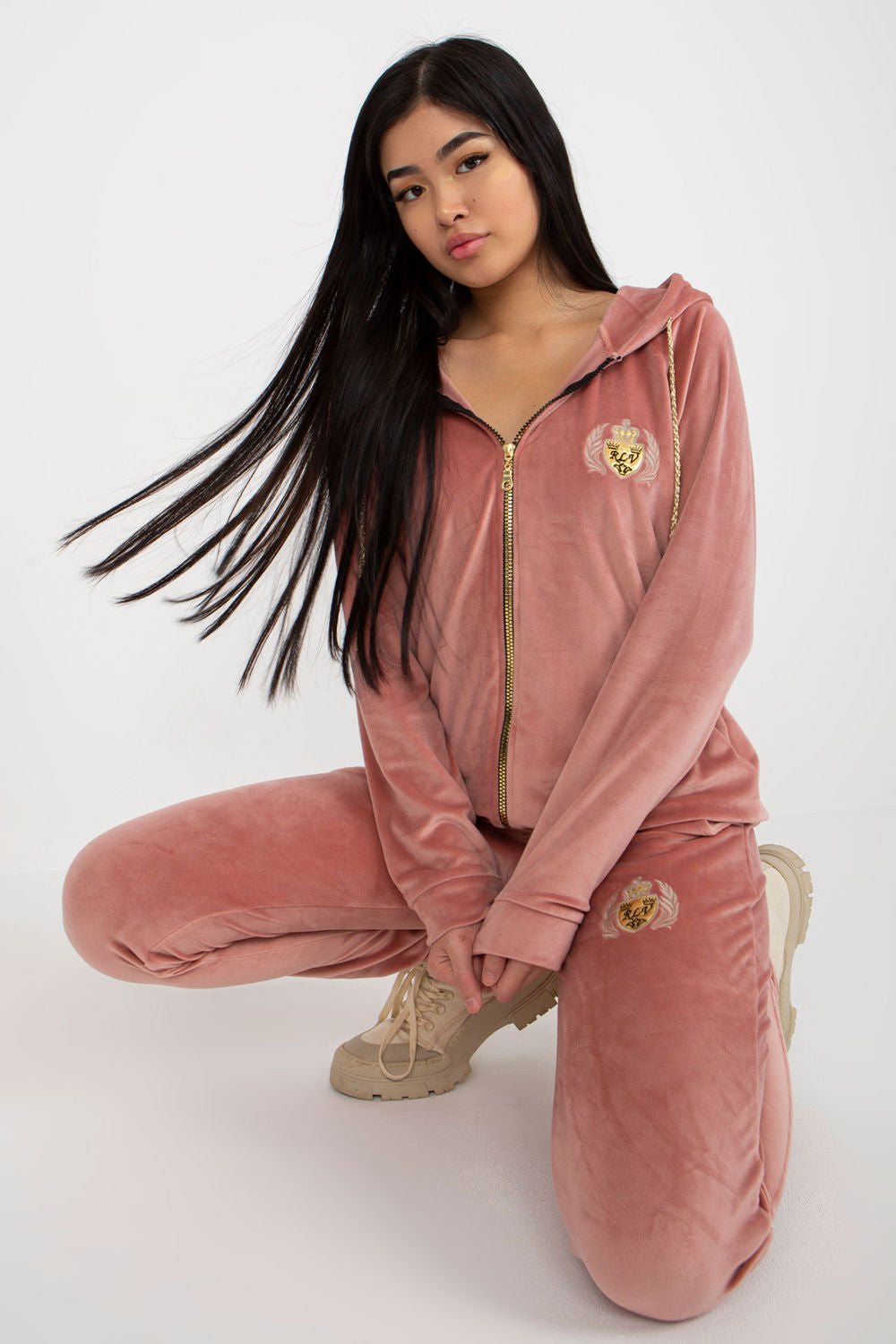 Conjunto modelo 175179 Relevance