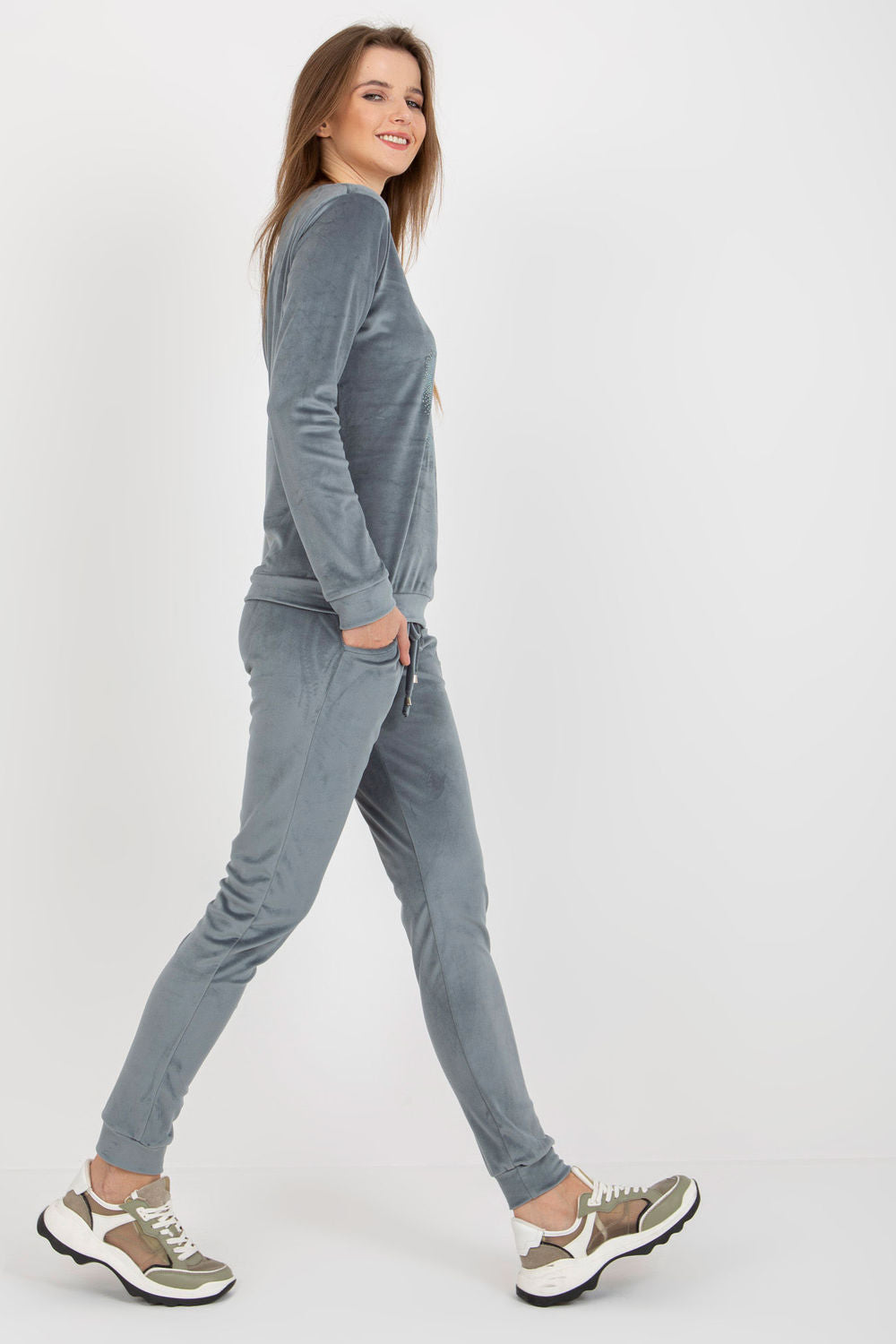Conjunto modelo 177070 Relevance
