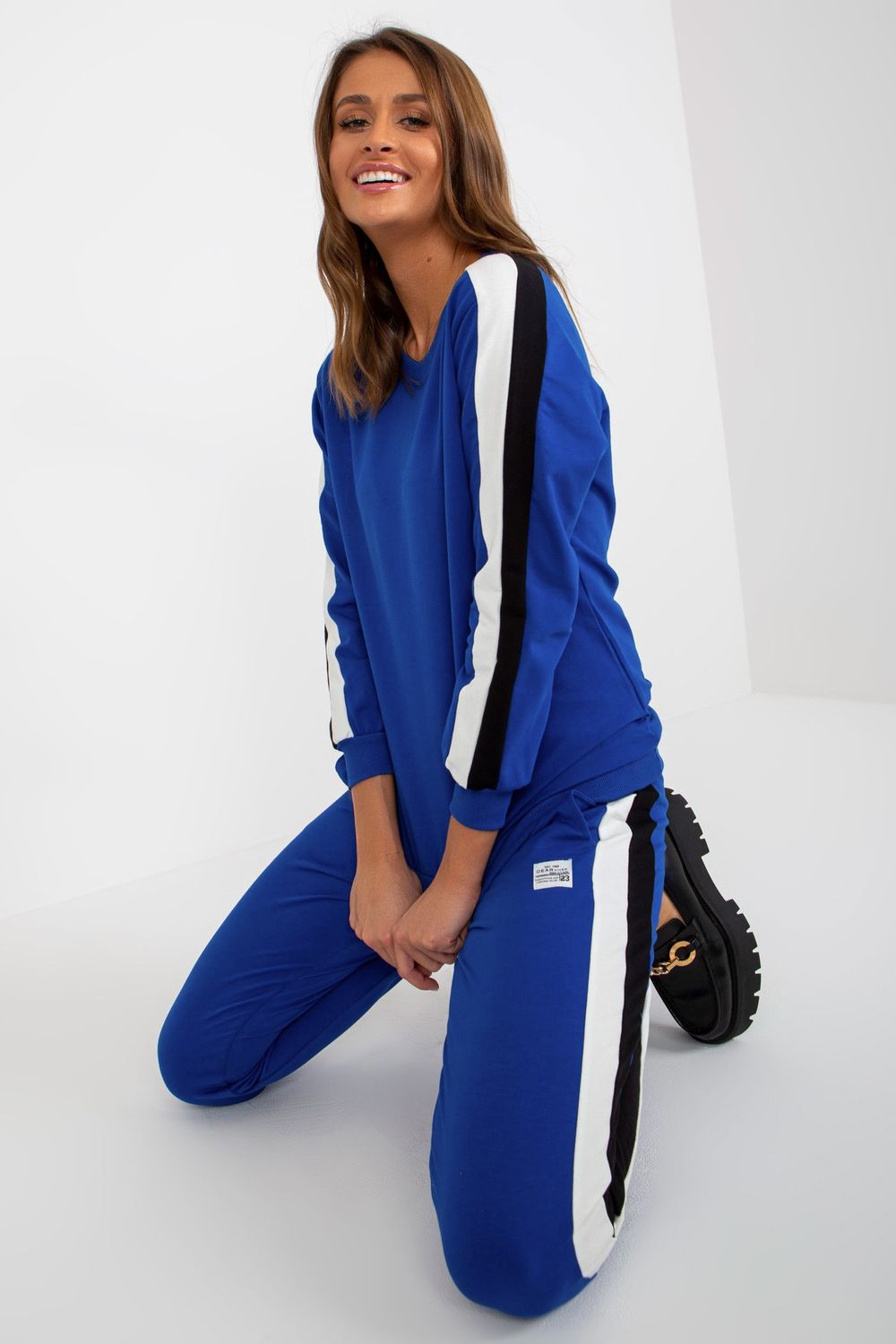 Conjunto modelo 177087 Relevance