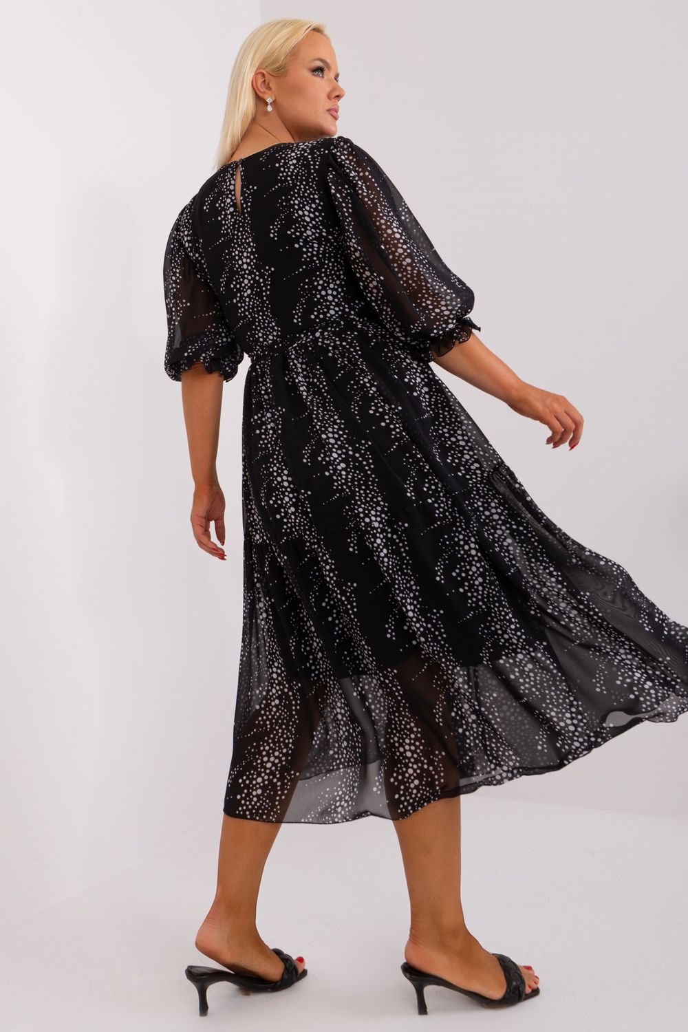 Vestido de talla grande modelo 182293 Lakerta