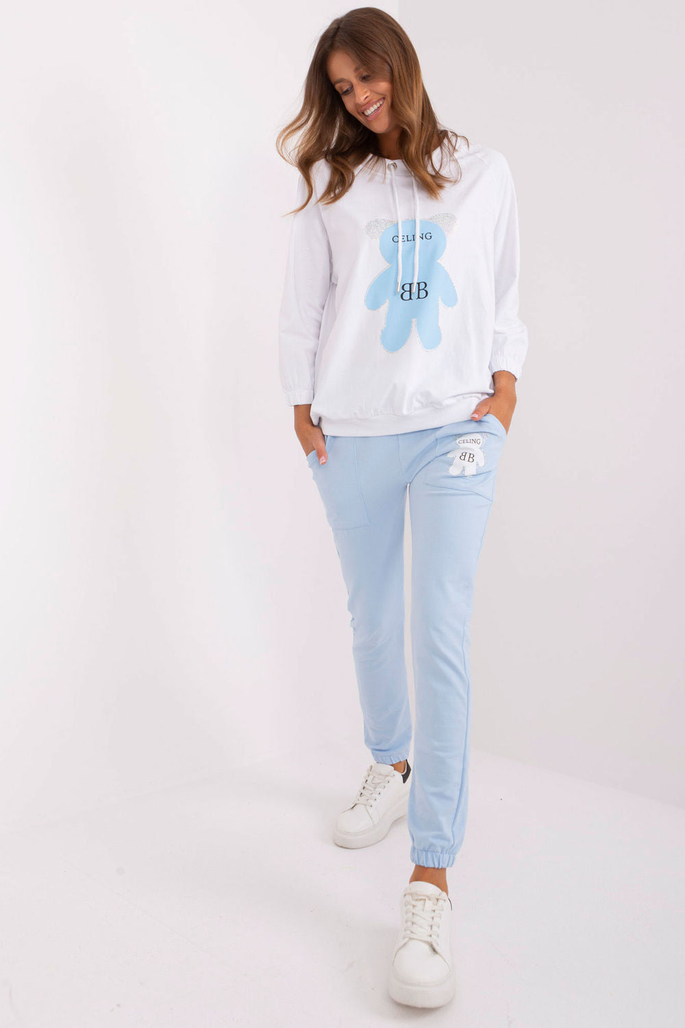 Conjunto modelo 182702 Relevance