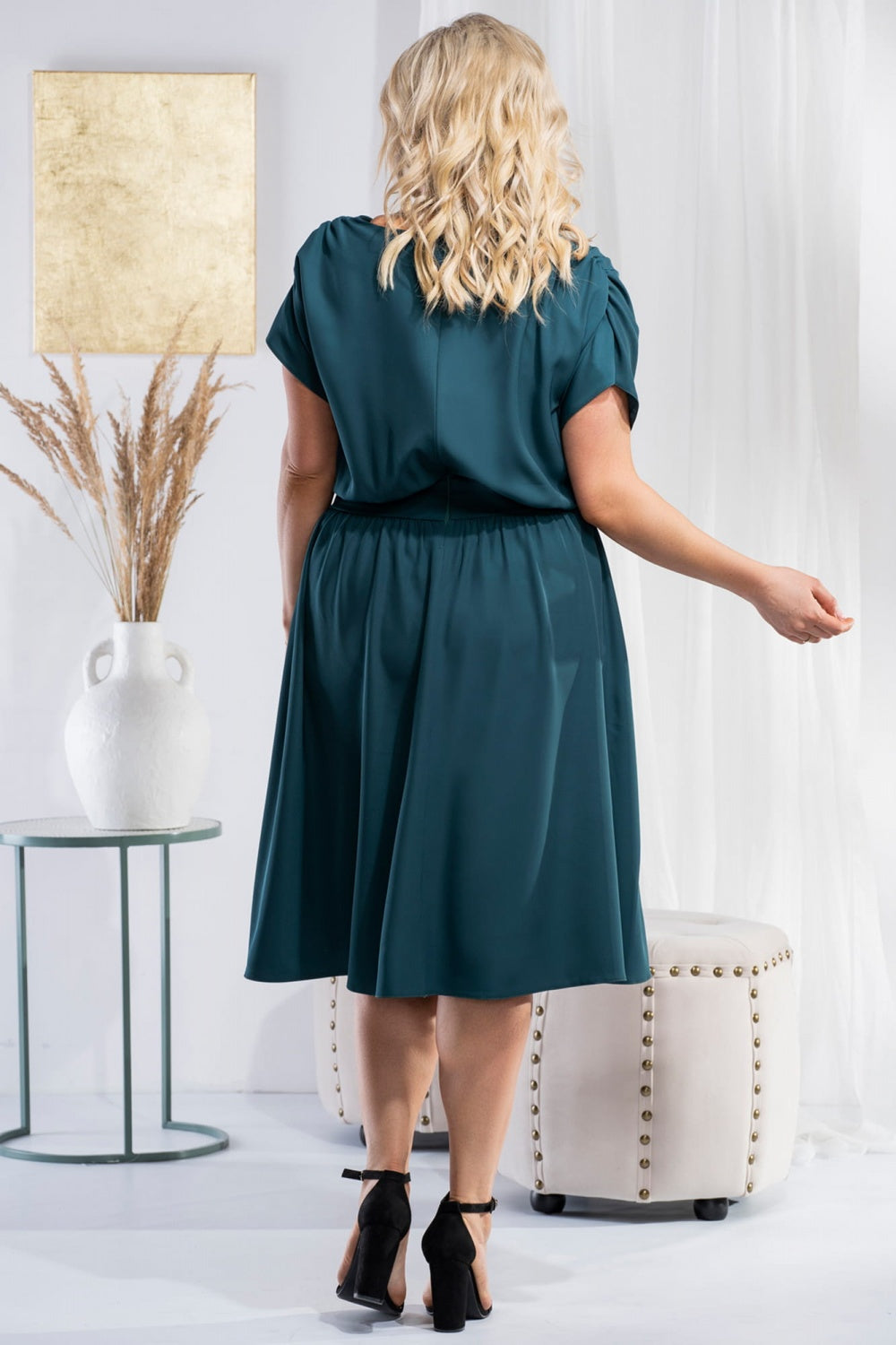 Vestido talla grande modelo 183387 Karko