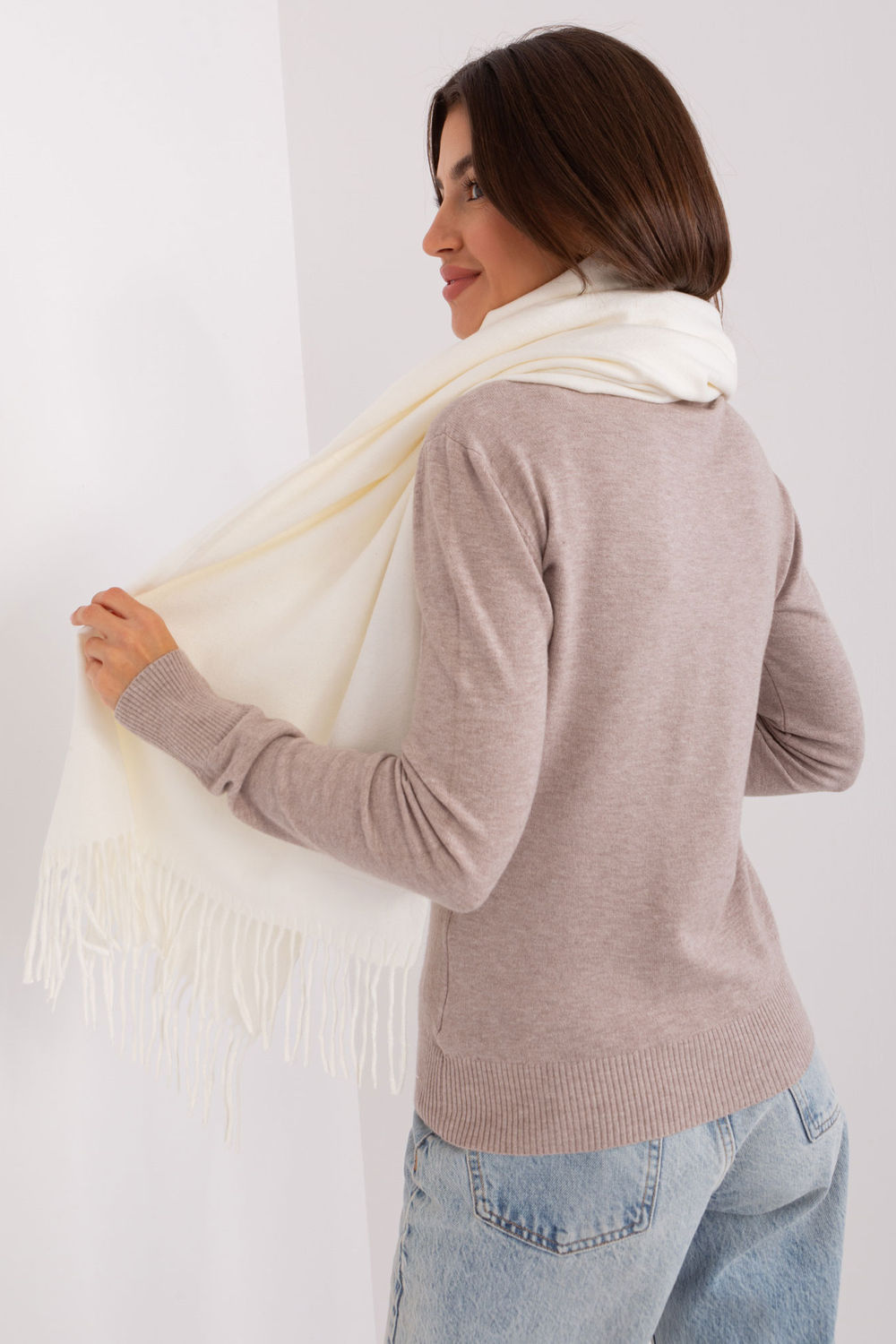 Mantón modelo 185893 AT