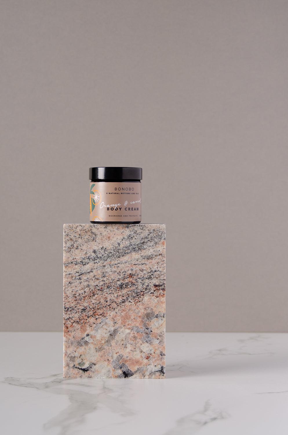 Crema Corporal de Naranja y Zanahoria / Nutre y Protege - ZYOUNAT Boutique