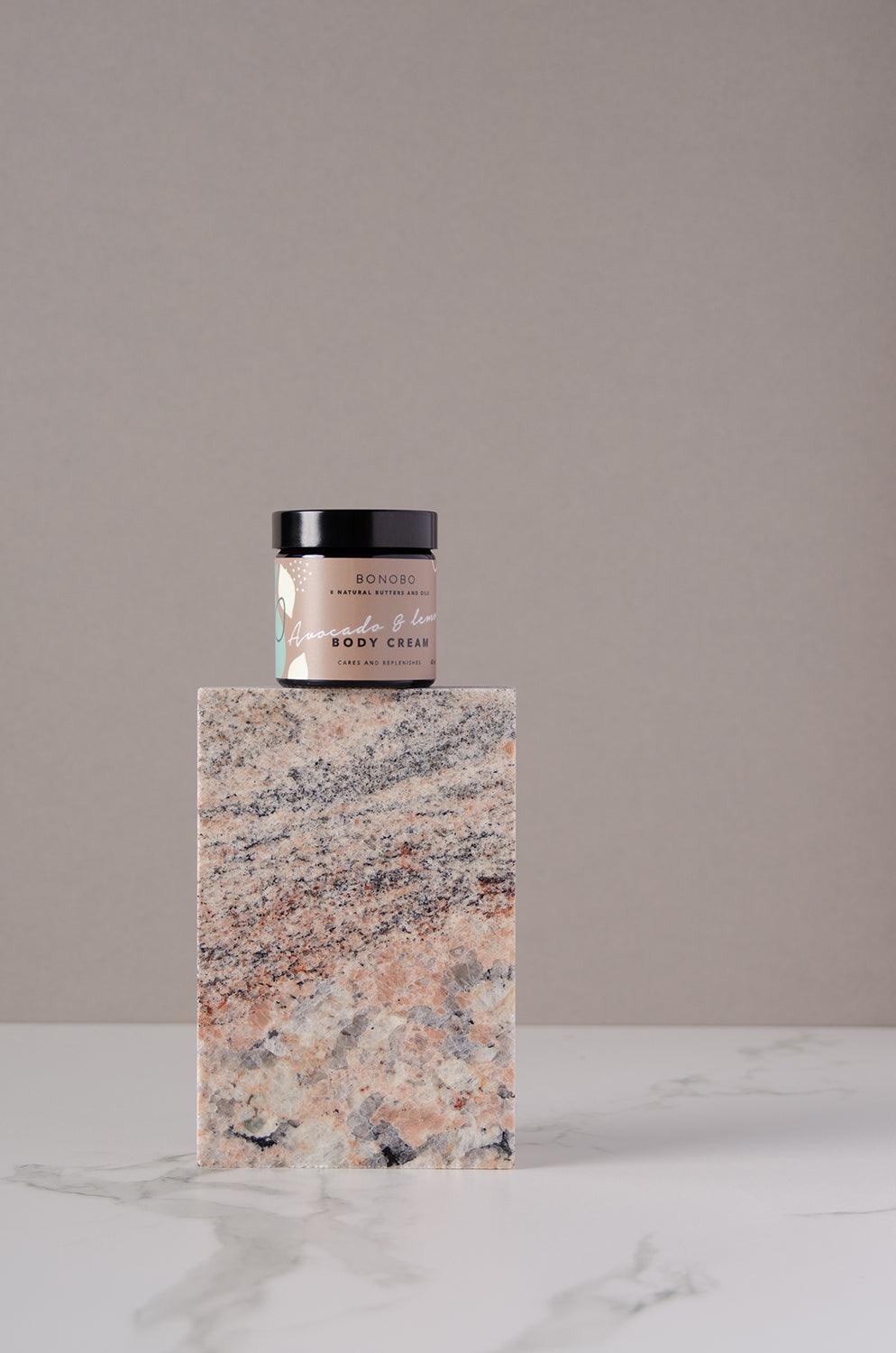 Crema Corporal de Aguacate y Limón - ZYOUNAT Boutique