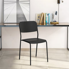 Juego de 4 Sillas Modernas Apilables de Plástico con Respaldo Inclinado Patas de Metal sin Brazos para Cocina Comedor Restaurante Negro