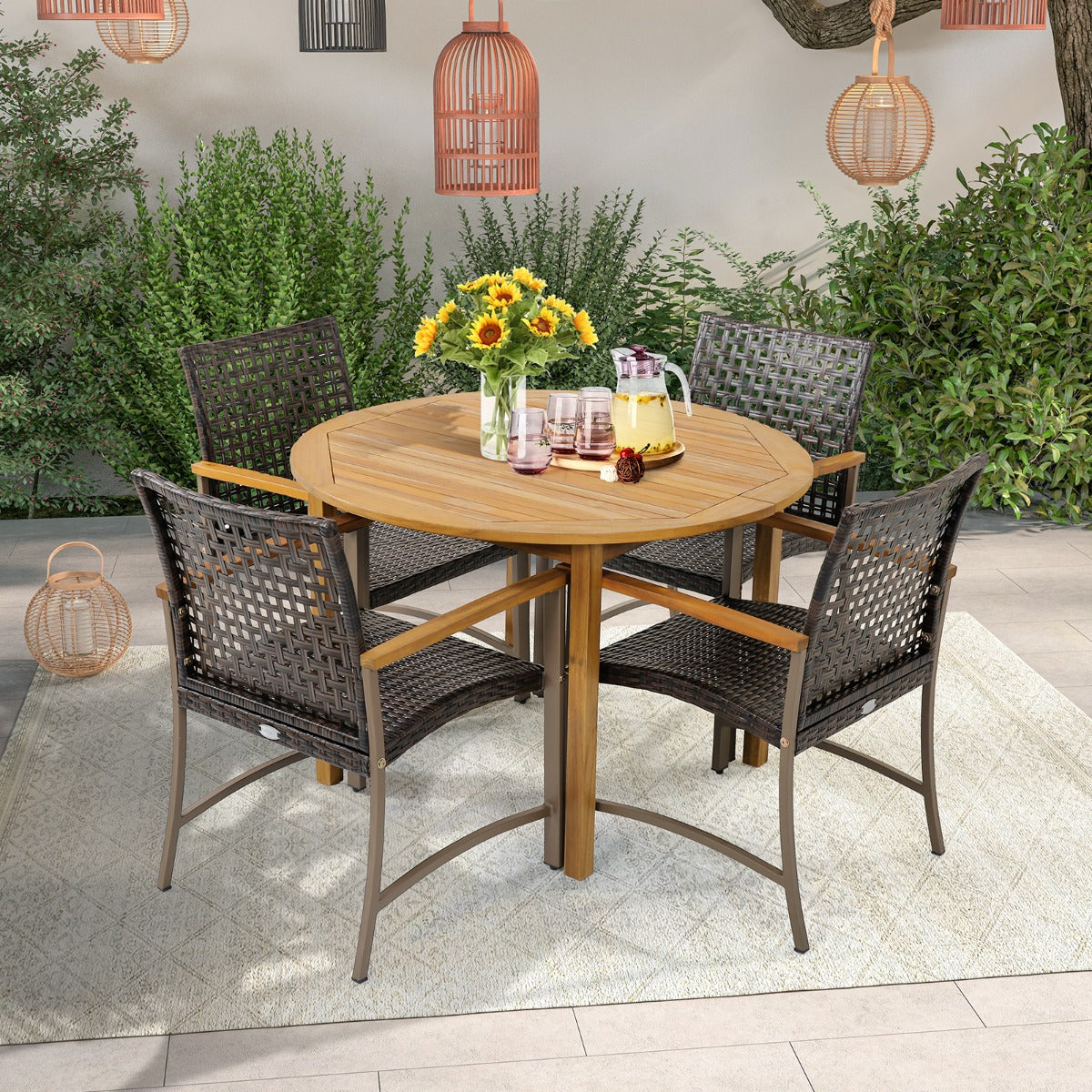 Juego de 4 Sillas de Ratán de Mimbre PE para Patio con Reposabrazos de Madera de Acacia Estructura de Metal Asiento Curvo Ergonómico
