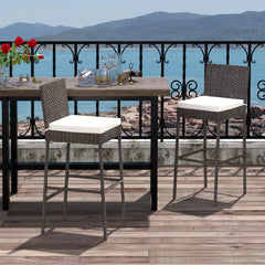 Juego de 4 Taburetes de Mimbre para Patio Silla Alta de Bar con Cojín Respaldo Reposapiés Marco de Metal Hasta 180 kg 50 x 40 x 108 cm