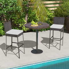 Juego de 2 Taburetes de Mimbre para Patio Silla Alta de Bar con Cojín Respaldo Reposapiés Marco de Metal Hasta 180 kg 50 x 40 x 108 cm