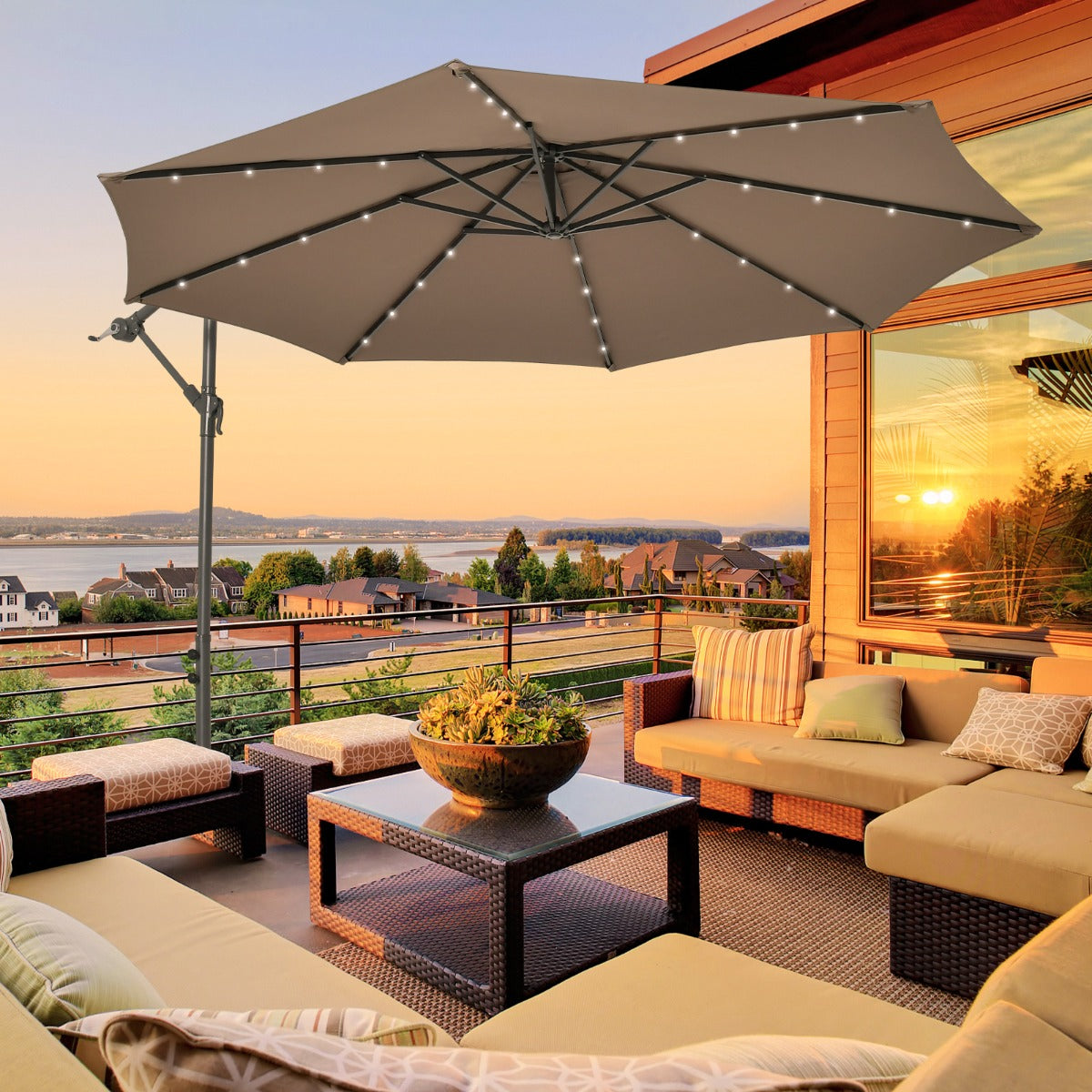 3 m Sombrilla con Manivela 32 Luces LED Panel Solar Parasol Base Saco de Arena Toldo Impermeable para Playa Patio Jardín Piscina Marrón